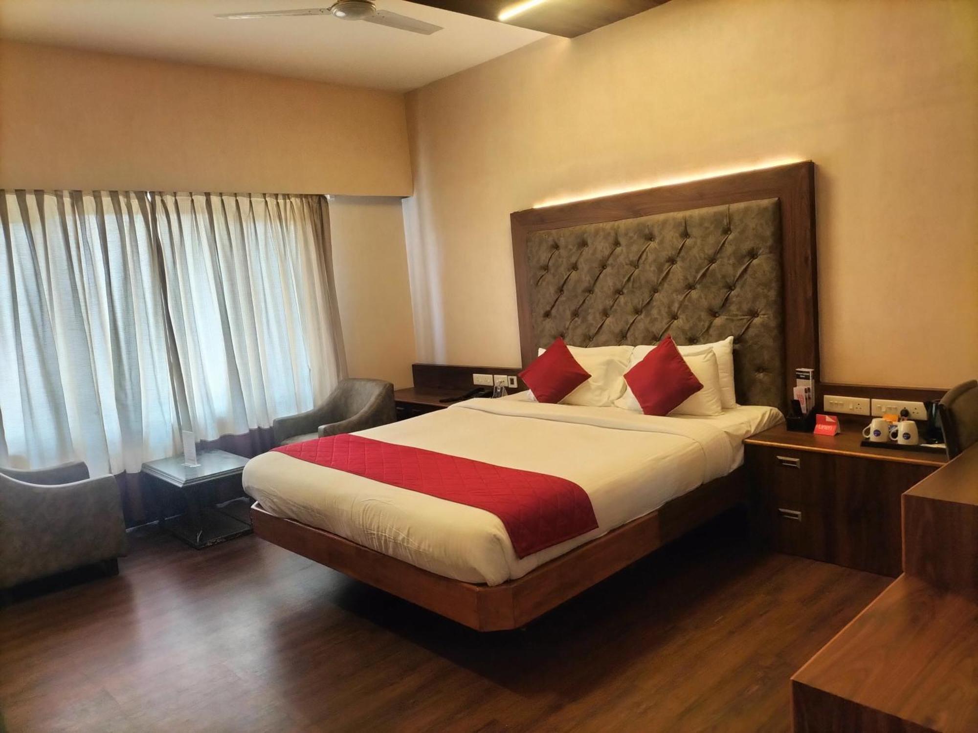 Zip By Spree Hotels Surabi International Vellore Exterior photo